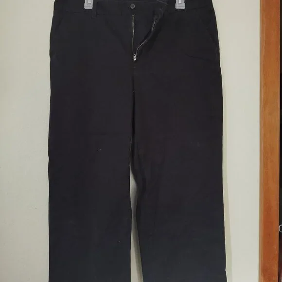 GAP WOMEN'S SIZE 14 BLACK WIDE LEG CROPPED TROUSER PANT DOUBLE BUTTON KHAKI PANT - Picture 3 of 6